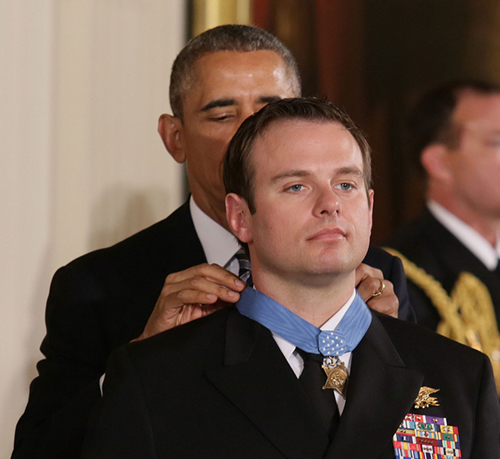 Edward_C._Byers_Jr._is_presented_with_the_Medal_of_Honor._(25292148271)